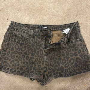 Leopard print jean shorts